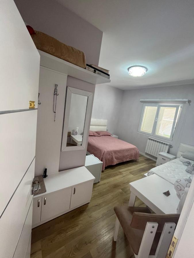 Bujtina Cela Berat Exterior foto